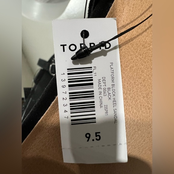 Torrid Platform Block Heel Sandal Black 9.5W - Picture 10 of 16